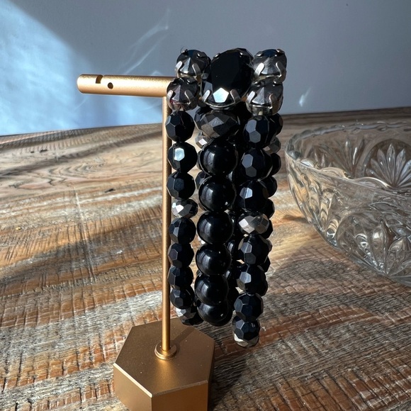 Vintage-Style Black Faceted Bead Stretch Bracelet –Classic Glam with Modern Edge - Picture 1 of 4